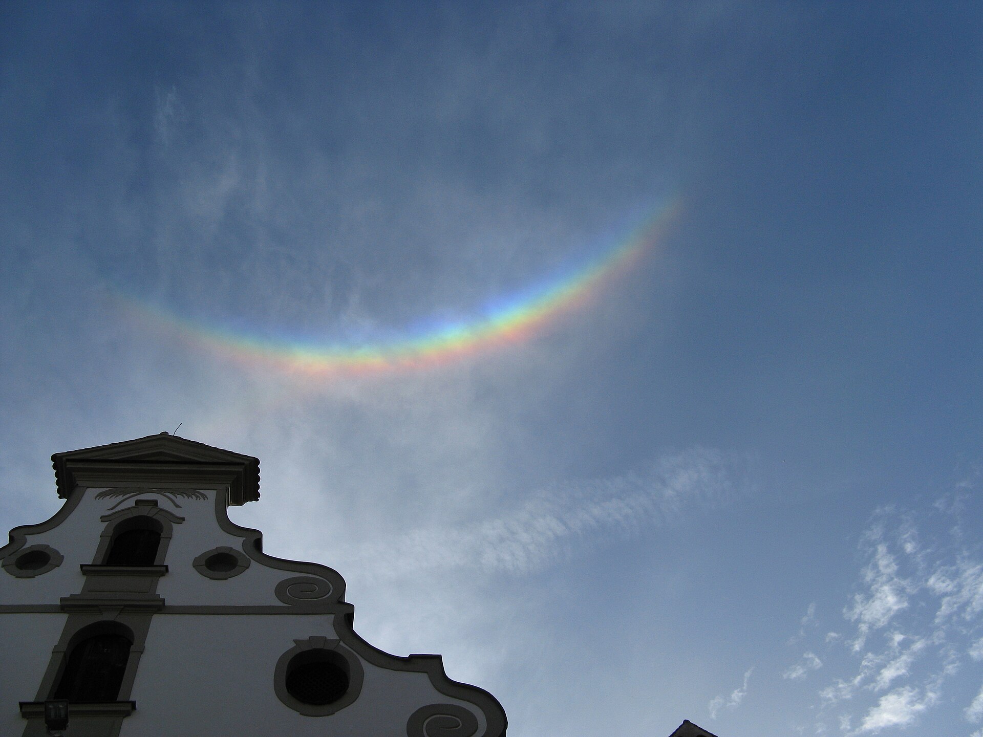 Arco circuncenital. Fuente: Gehim