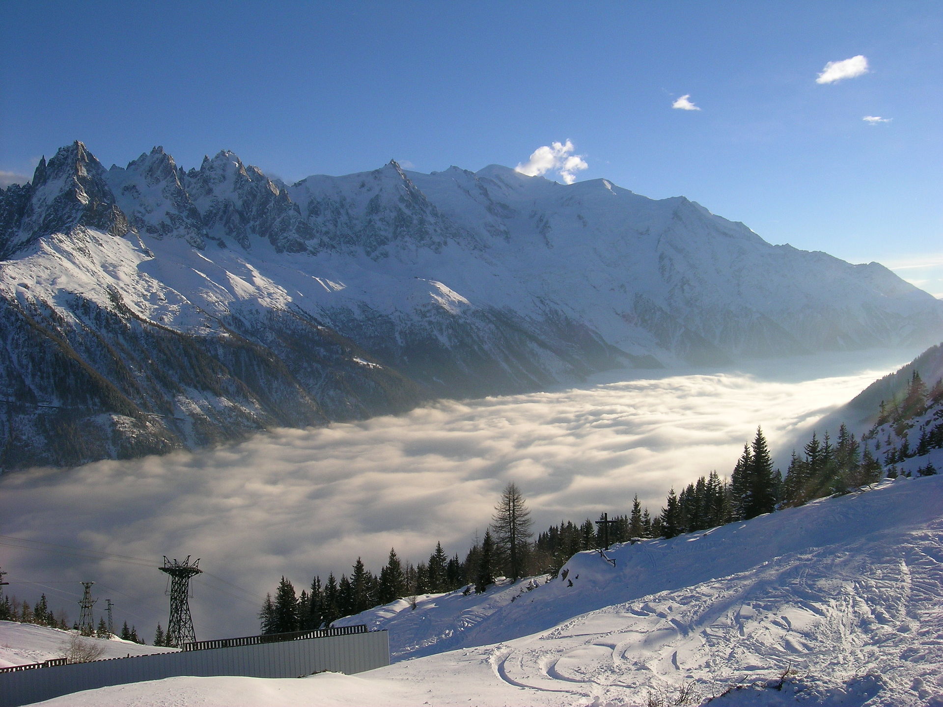 Niebla en el Valle de Chamonix. Fuente: Daniel Simpson