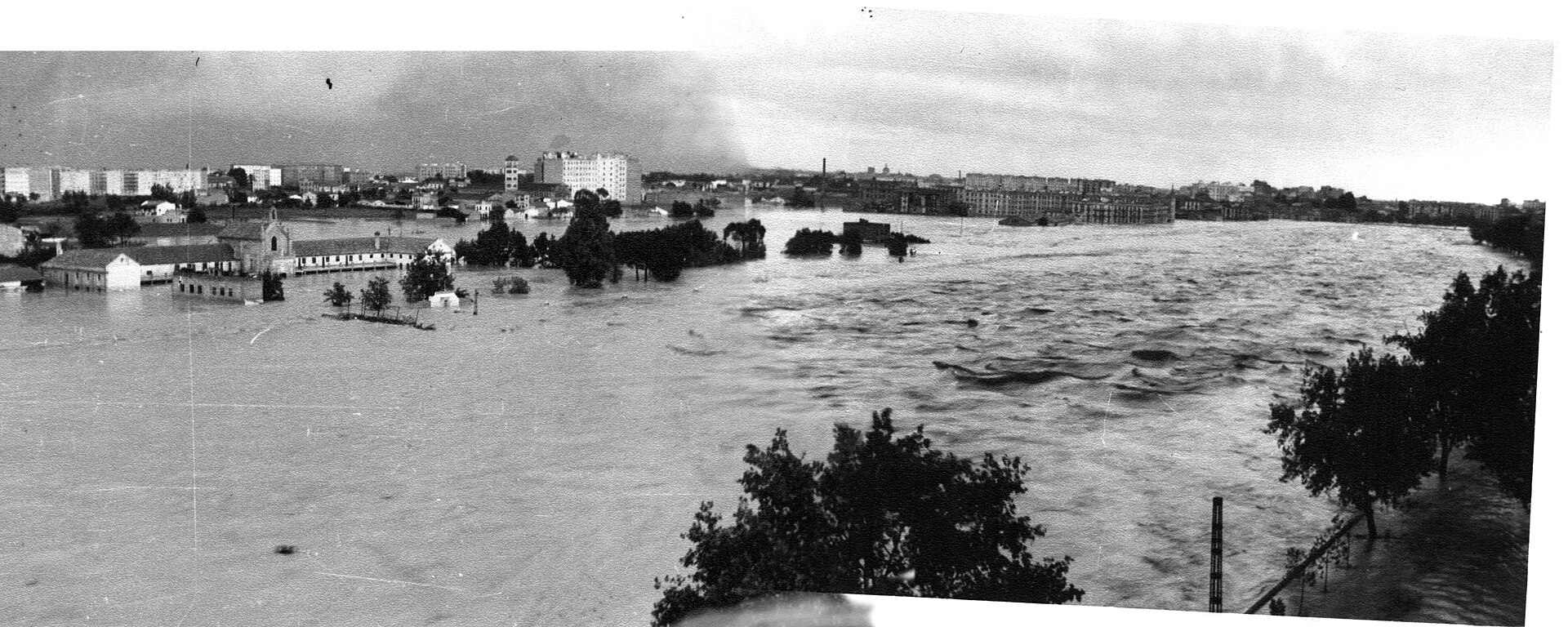 Riada de Valencia de 1957
