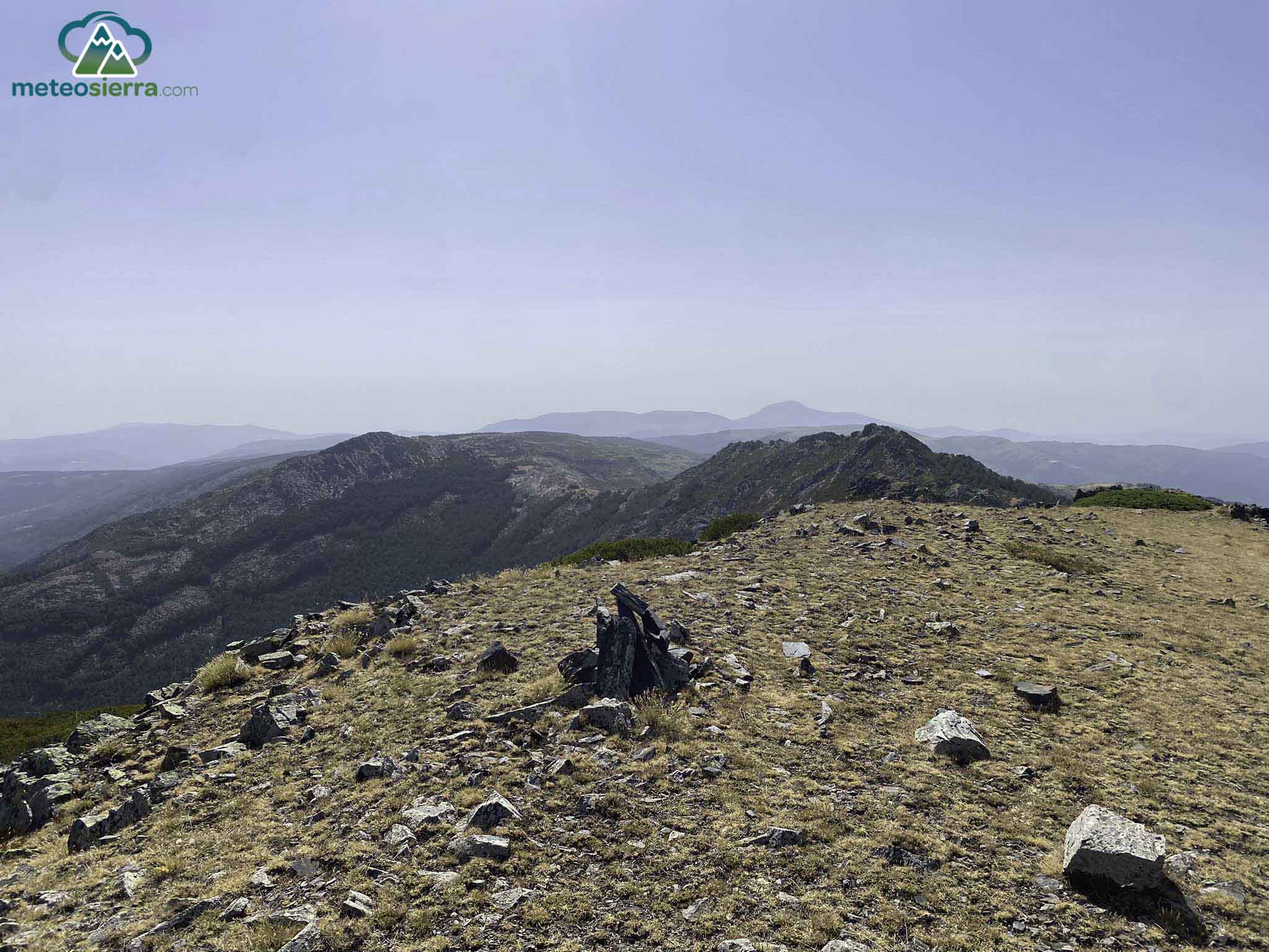 Alto de las Cárcavas (1933 m)