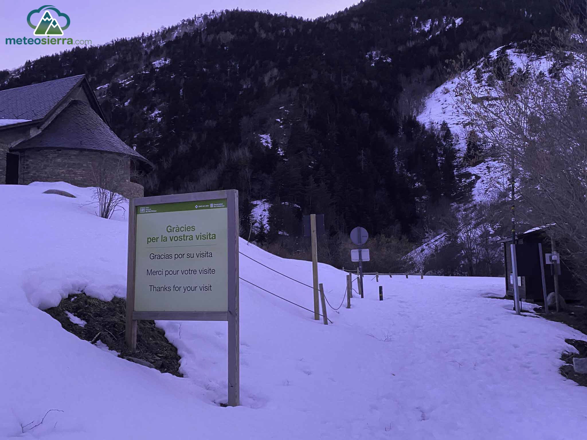 Llegando al refugio ya prácticamente de noche