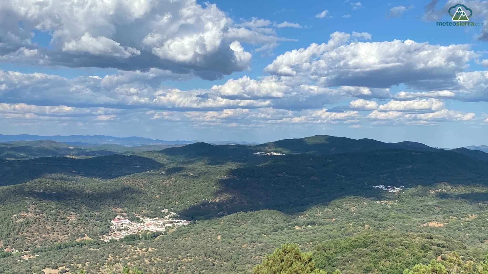 Almonaster desde Los Romeros (Huelva)