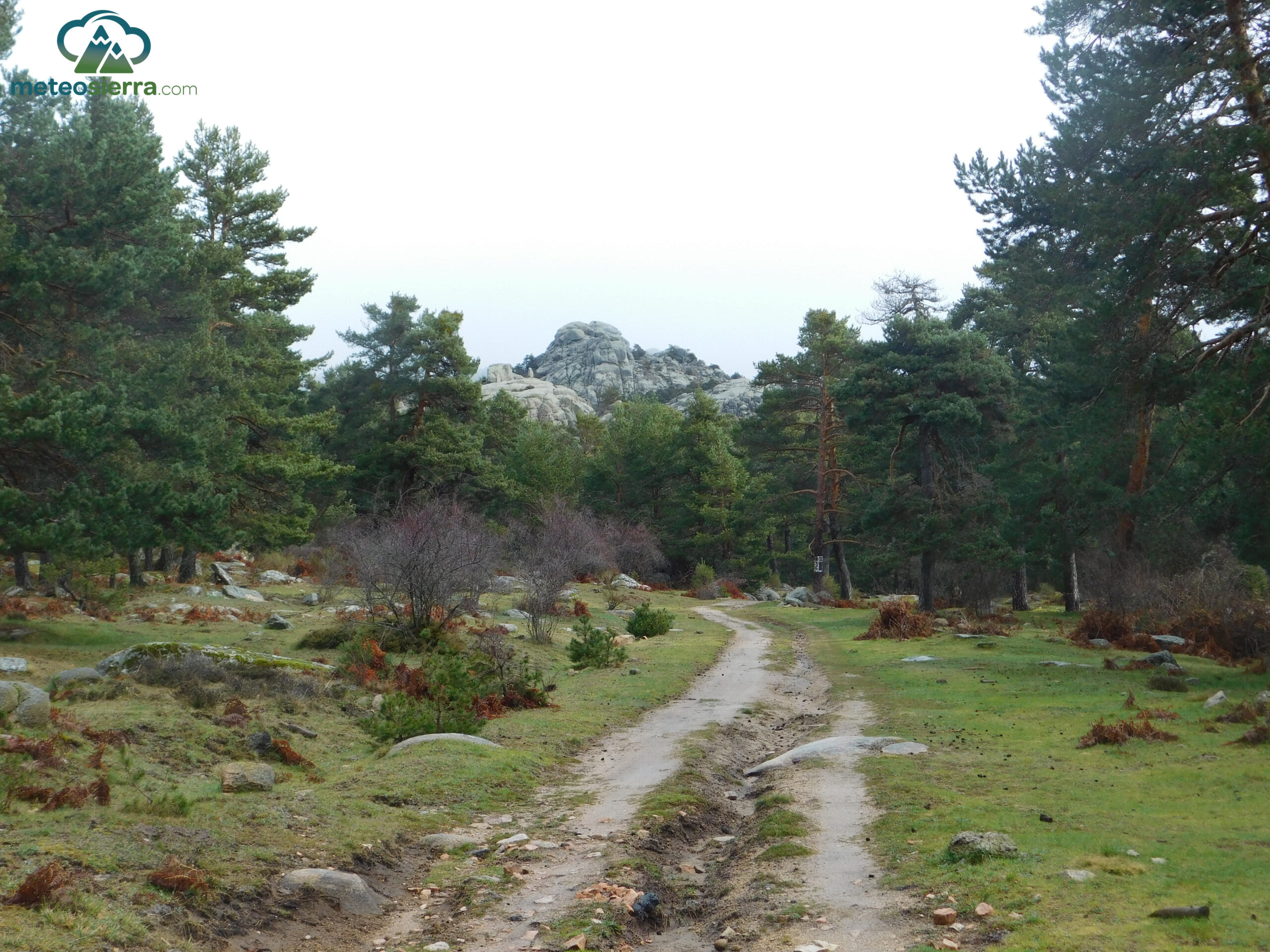 Cueva Valiente y Valle Enmedio