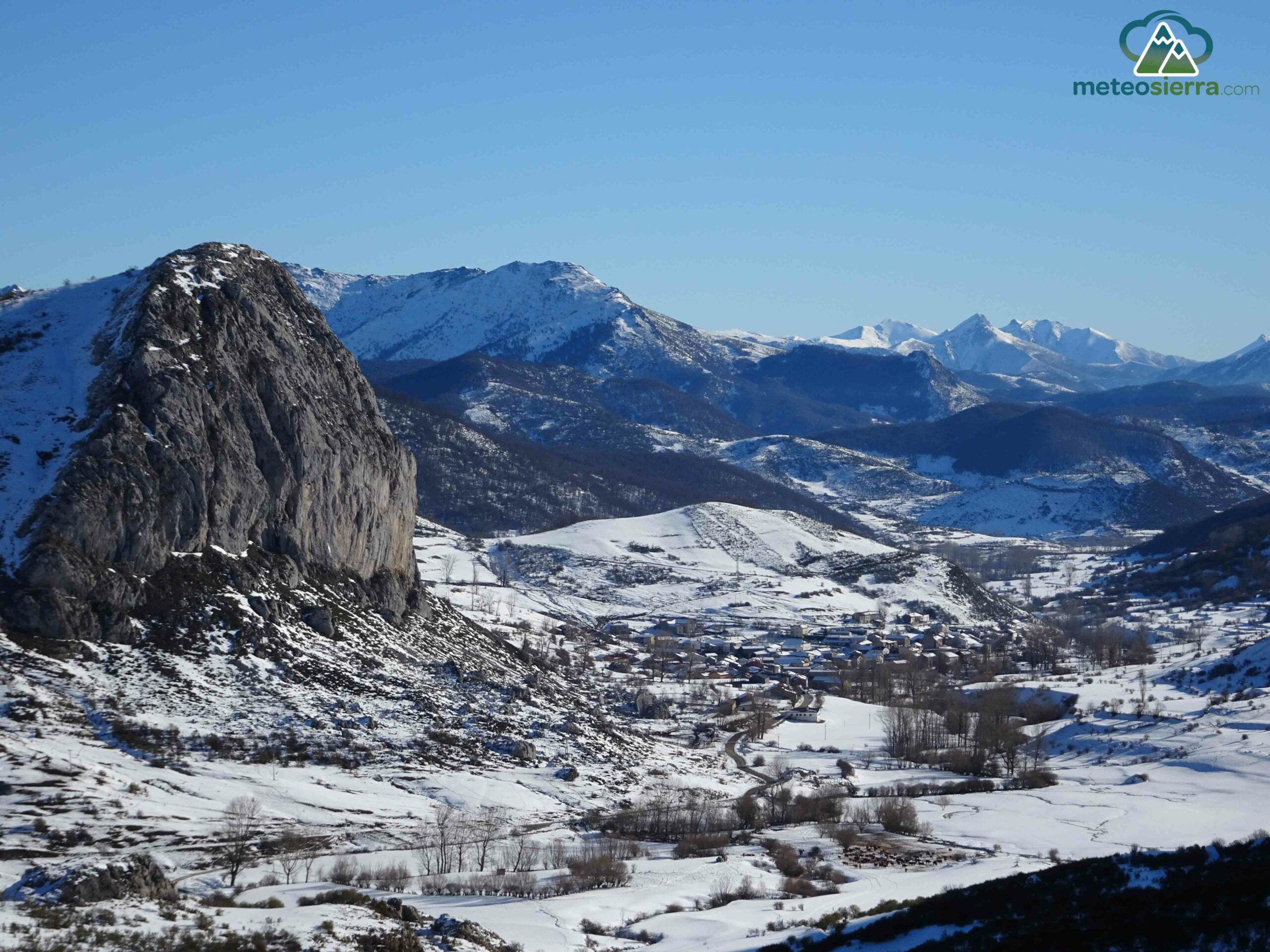 Mampodre con Esquís desde Maraña