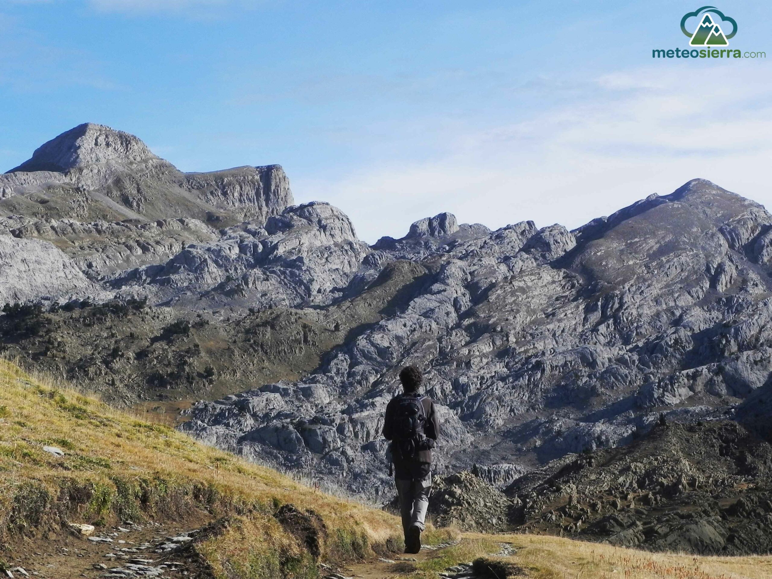 Mesa de los Tres Reyes desde Linza
