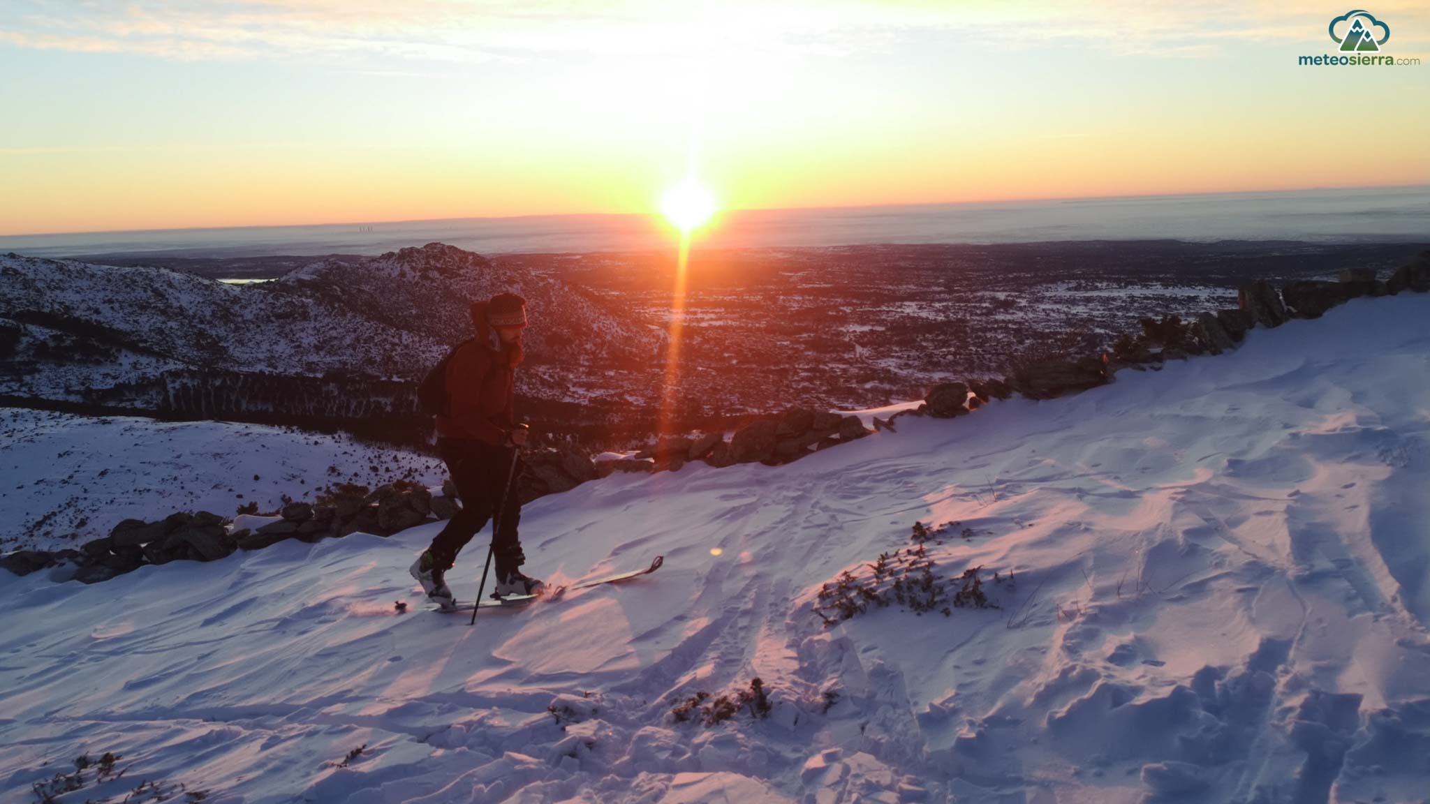 San Benito con Esquís desde el Puerto de la Paradilla